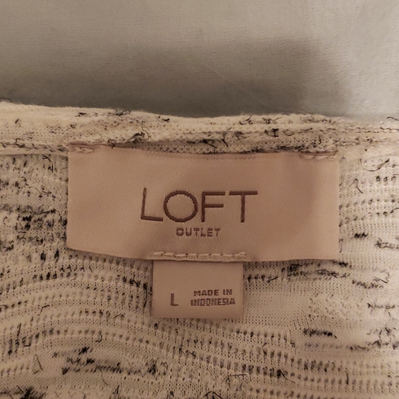 Loft Large long sleev ruffle shirt - Picture 3 of 4